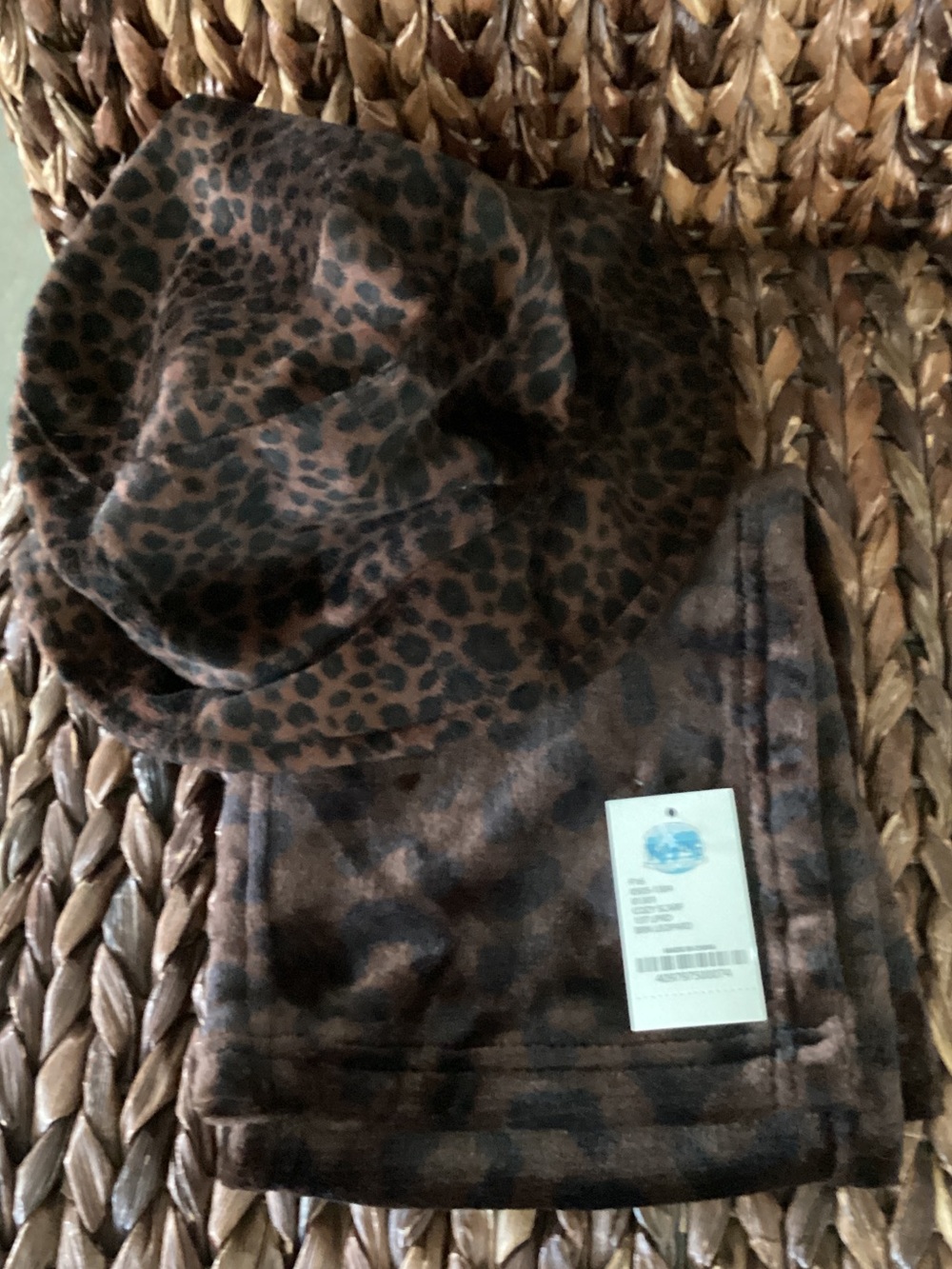 Leopard Print Bucket Hat and Scarf Set - Brown. New with tags
